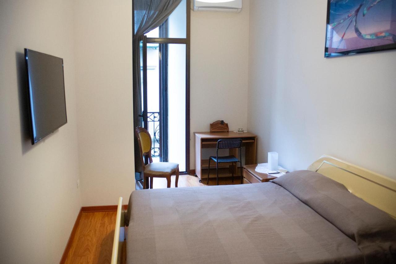 Relax in Centro Bed & Breakfast Napoli Exterior foto